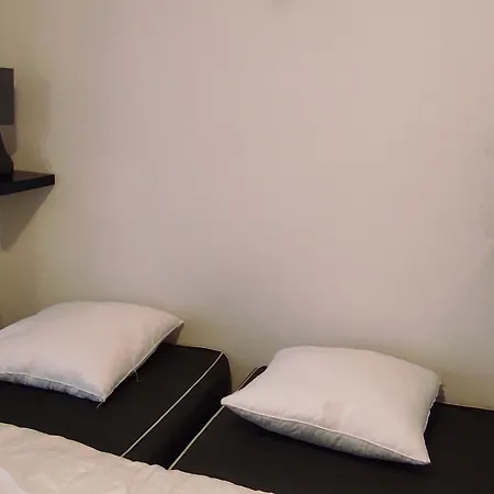 דירה Cosy Avec Piscine Privee Et Parking A Super-besse - Fr-1-814-163
