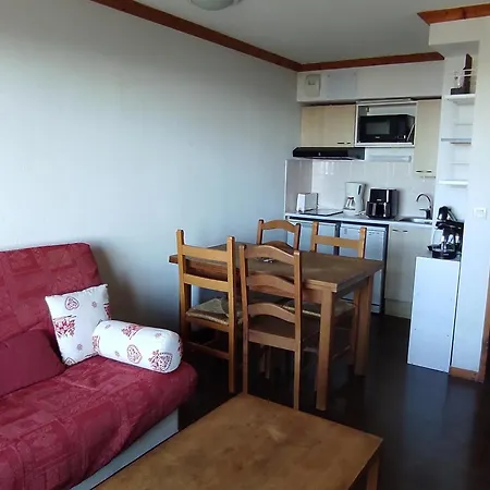 דירה Cosy Avec Piscine Privee Et Parking A Super-besse - Fr-1-814-163 סופר בס