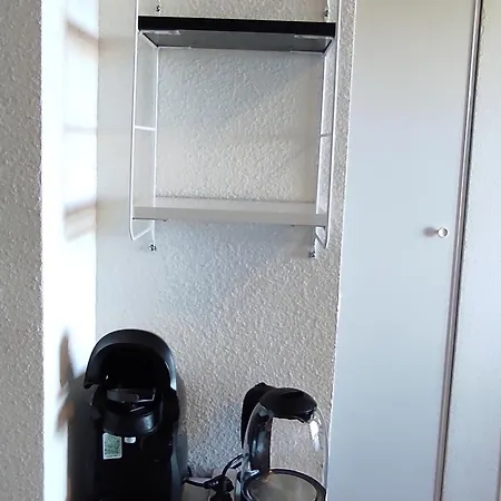 Cosy Avec Piscine Privee Et Parking A Super-besse - Fr-1-814-163 Apartament