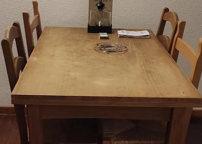 Cosy Avec Piscine Privee Et Parking A Super-besse - Fr-1-814-163 * Сюпер-Бес