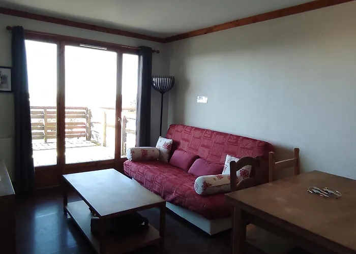 Апартаменты Cosy Avec Piscine Privee Et Parking A Super-besse - Fr-1-814-163