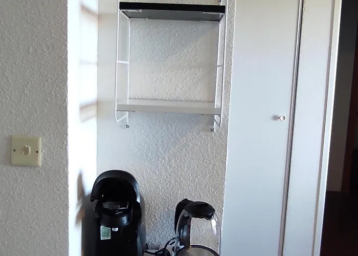 Cosy Avec Piscine Privee Et Parking A Super-besse - Fr-1-814-163 Апартаменты