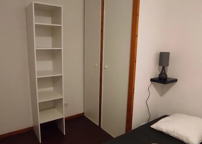 Cosy Avec Piscine Privee Et Parking A Super-besse - Fr-1-814-163 Сюпер-Бес