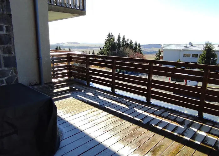 Cosy Avec Piscine Privee Et Parking A Super-besse - Fr-1-814-163 Сюпер-Бес